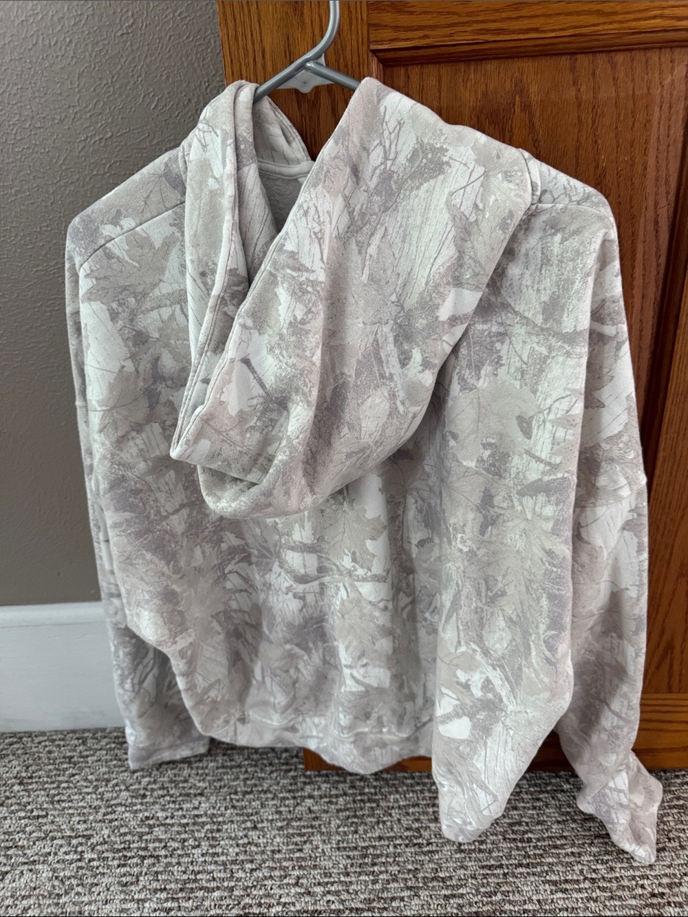 Women's Hollister Zip Up in light camo - Picture 2 of 3